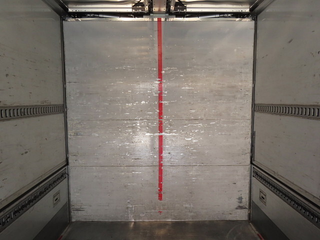 日野プロフィアアルミウイング大型（10t）[写真30]