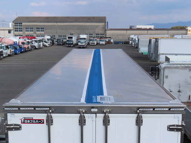 日野プロフィアアルミウイング大型（10t）[写真08]