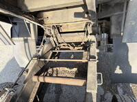 UDトラックスクオン深ダンプ（土砂禁ダンプ）大型（10t）[写真18]