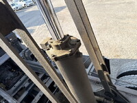 UDトラックスクオン深ダンプ（土砂禁ダンプ）大型（10t）[写真19]