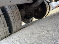 UDトラックスクオン深ダンプ（土砂禁ダンプ）大型（10t）[写真23]