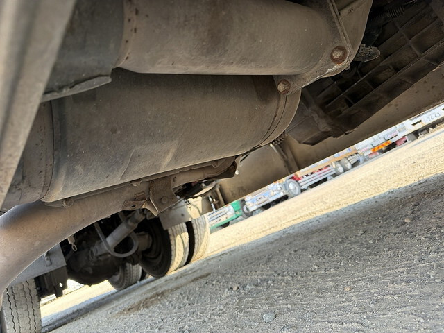 UDトラックスクオン深ダンプ（土砂禁ダンプ）大型（10t）[写真23]