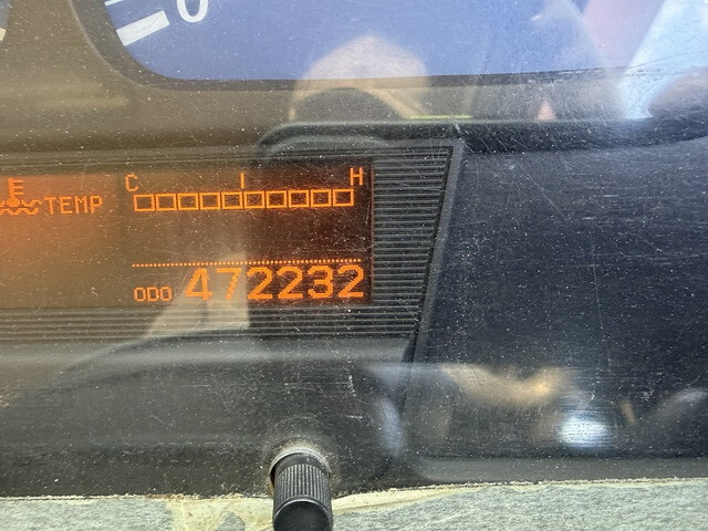 UDトラックスクオン深ダンプ（土砂禁ダンプ）大型（10t）[写真31]