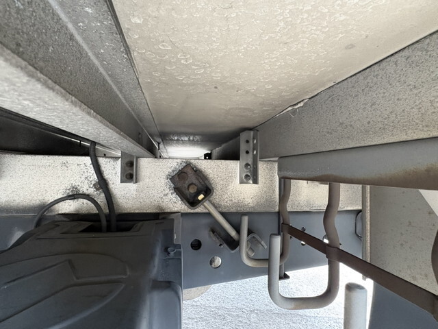 日野プロフィア冷凍車（冷蔵車）大型（10t）[写真16]