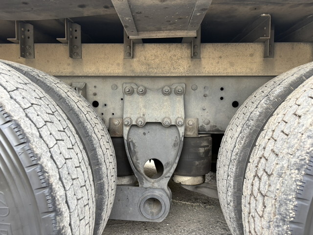 日野プロフィア冷凍車（冷蔵車）大型（10t）[写真18]