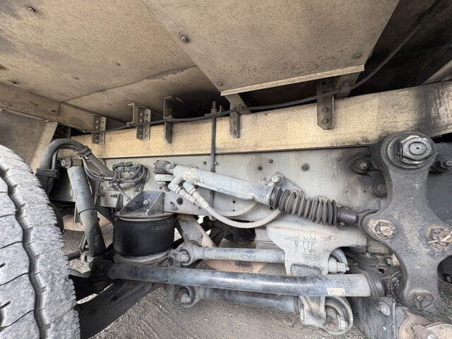 日野プロフィア冷凍車（冷蔵車）大型（10t）[写真21]