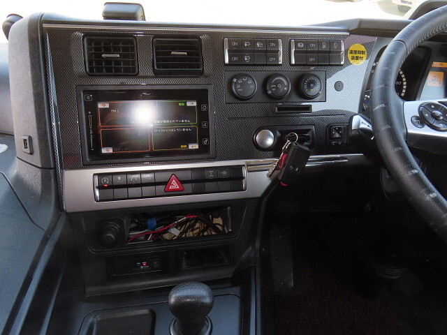 三菱ふそうスーパーグレート冷凍車（冷蔵車）大型（10t）[写真25]