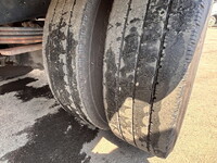 三菱ふそうキャンター平ボディ小型（2t・3t）[写真16]