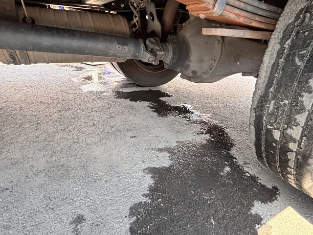 三菱ふそうキャンター平ボディ小型（2t・3t）[写真16]