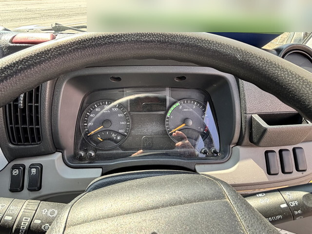 三菱ふそうキャンター平ボディ小型（2t・3t）[写真34]