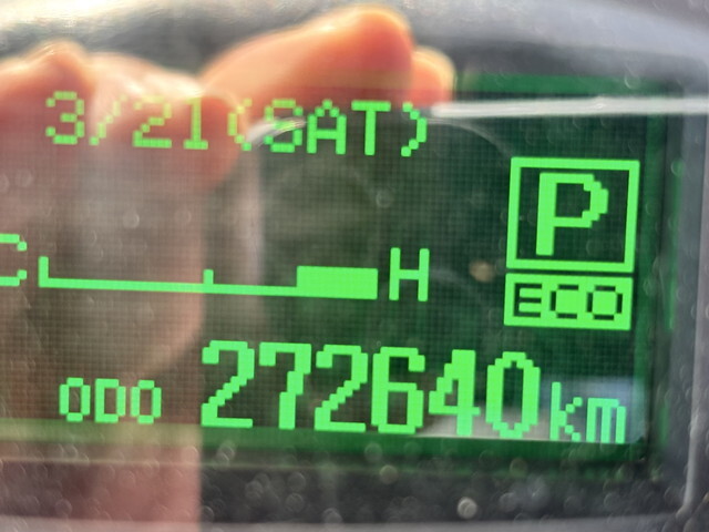 三菱ふそうキャンター平ボディ小型（2t・3t）[写真37]