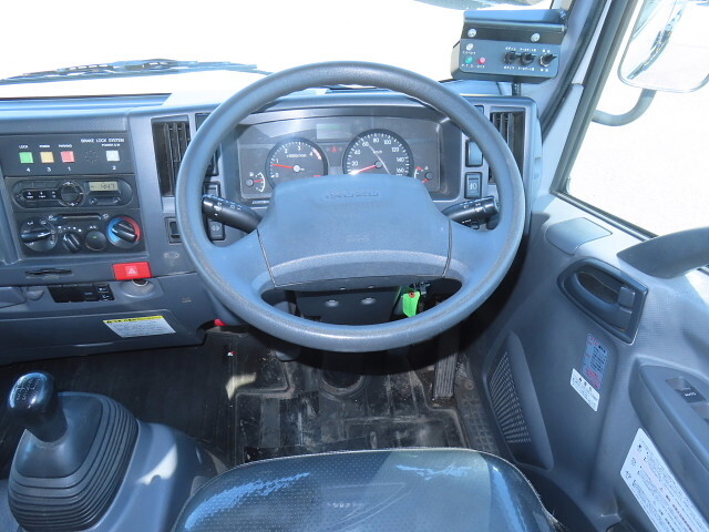 いすゞエルフパッカー車（塵芥車）小型（2t・3t）[写真22]