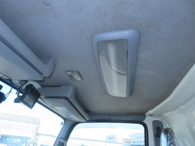 いすゞエルフパッカー車（塵芥車）小型（2t・3t）[写真23]