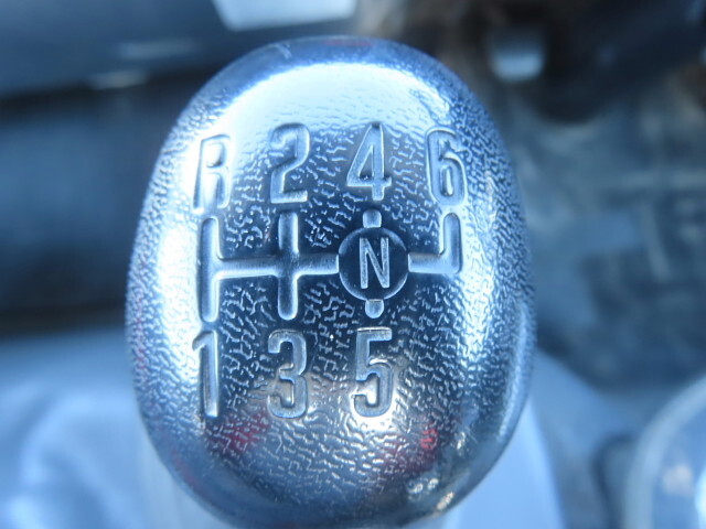 いすゞエルフパッカー車（塵芥車）小型（2t・3t）[写真25]