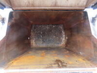 いすゞエルフパッカー車（塵芥車）小型（2t・3t）[写真33]