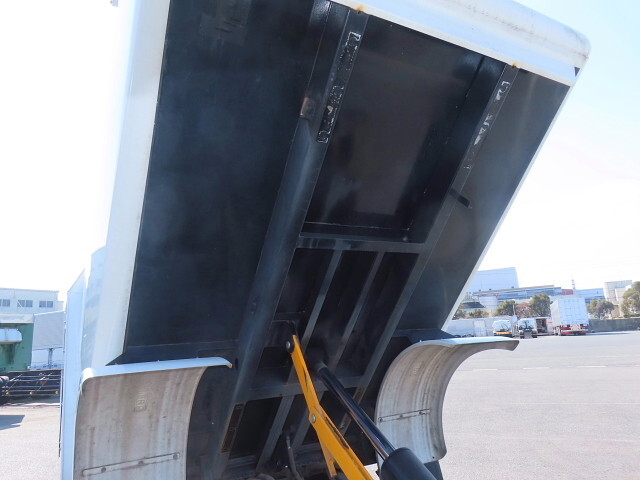 いすゞエルフパッカー車（塵芥車）小型（2t・3t）[写真33]