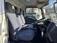 いすゞエルフセーフティローダー小型（2t・3t）[写真38]