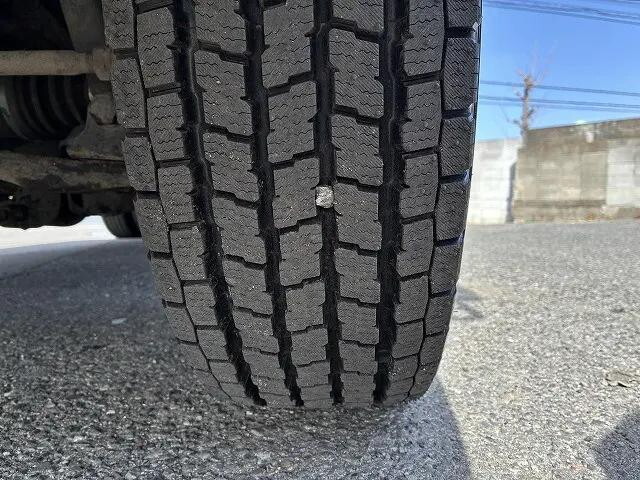 いすゞエルフアルミバン小型（2t・3t）[写真21]