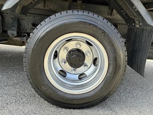 いすゞエルフアルミバン小型（2t・3t）[写真22]