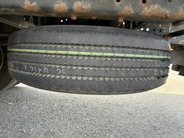 いすゞエルフアルミバン小型（2t・3t）[写真26]