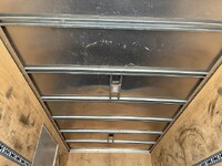 いすゞエルフアルミバン小型（2t・3t）[写真09]