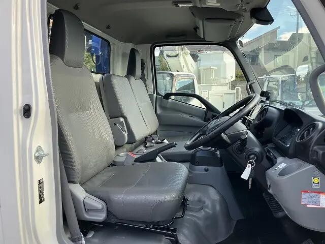 日野デュトロセーフティローダー小型（2t・3t）[写真33]