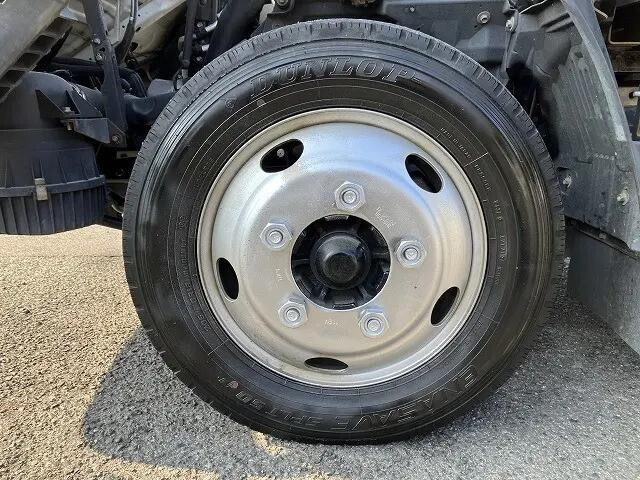 いすゞエルフ平ボディ小型（2t・3t）[写真15]