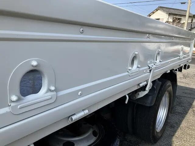 いすゞエルフ平ボディ小型（2t・3t）[写真23]