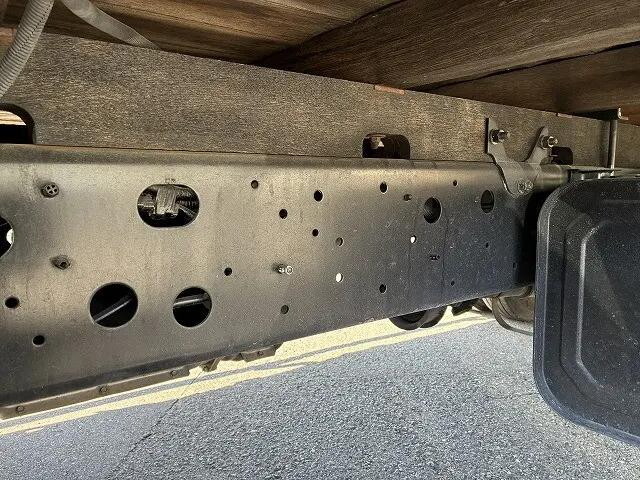 日野レンジャー平ボディ中型（4t）[写真14]