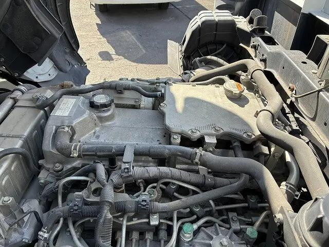 日野レンジャー平ボディ中型（4t）[写真38]