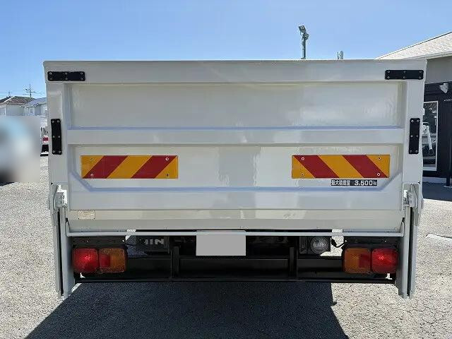 日野レンジャー平ボディ中型（4t）[写真06]