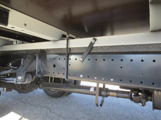 日野デュトロ平ボディ小型（2t・3t）[写真11]