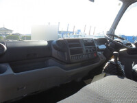 日野デュトロ平ボディ小型（2t・3t）[写真14]