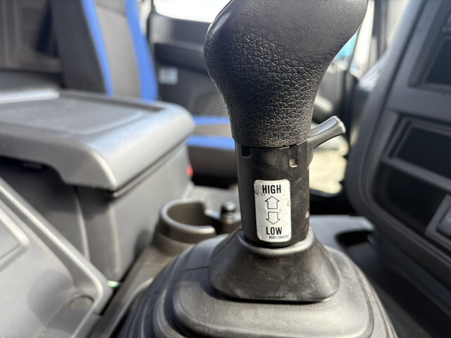 いすゞギガトレーラーヘッド（トラクターヘッド）大型（10t）[写真27]