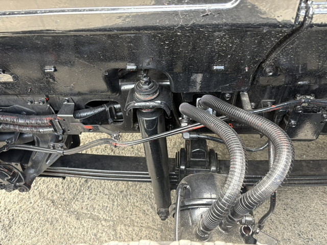 いすゞギガトレーラーヘッド（トラクターヘッド）大型（10t）[写真29]