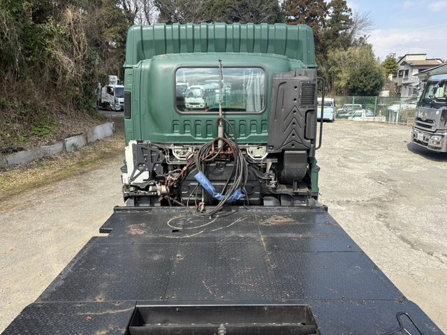 いすゞギガトレーラーヘッド（トラクターヘッド）大型（10t）[写真08]