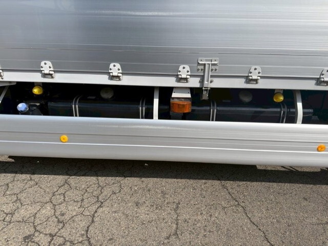 日野プロフィアアルミウイング大型（10t）[写真18]