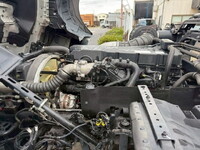 UDトラックスクオントレーラーヘッド（トラクターヘッド）大型（10t）[写真15]