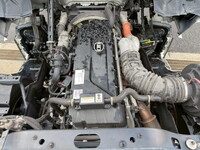 UDトラックスクオントレーラーヘッド（トラクターヘッド）大型（10t）[写真17]