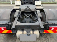 UDトラックスクオントレーラーヘッド（トラクターヘッド）大型（10t）[写真06]