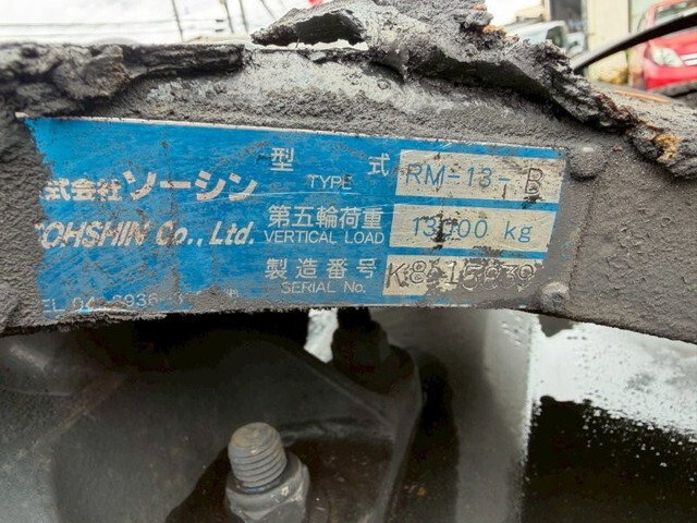 UDトラックスクオントレーラーヘッド（トラクターヘッド）大型（10t）[写真09]