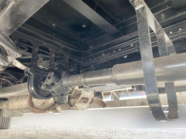 日野レンジャーセルフクレーン4段増トン（6t・8t）[写真20]