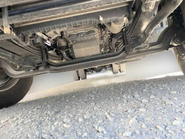 日野レンジャーセルフクレーン4段増トン（6t・8t）[写真24]