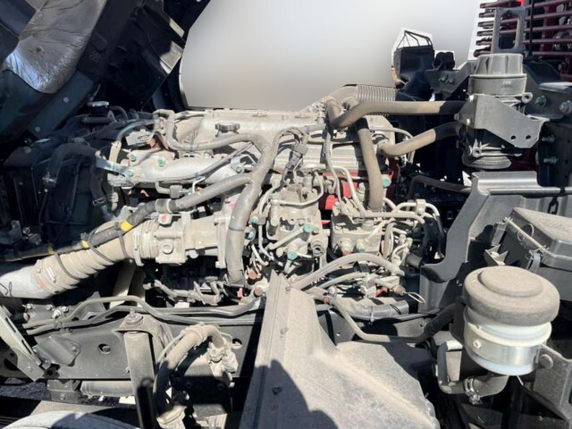 日野レンジャーセルフクレーン4段増トン（6t・8t）[写真27]