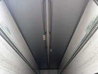 UDトラックスクオンアルミウイング大型（10t）[写真14]