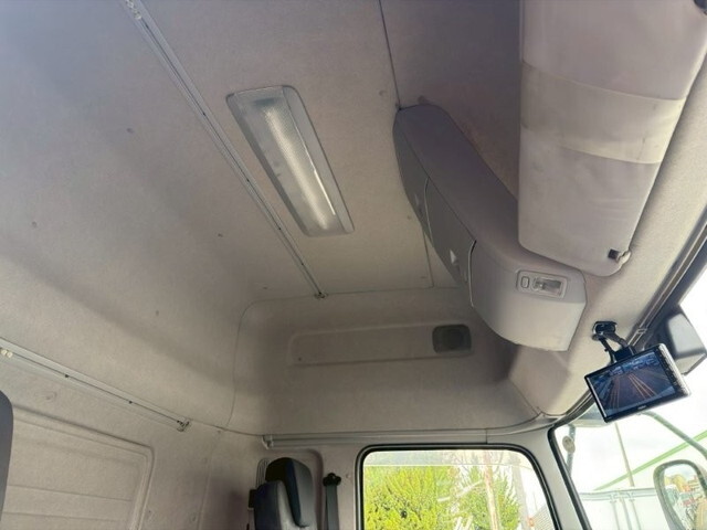 UDトラックスクオンアルミウイング大型（10t）[写真30]