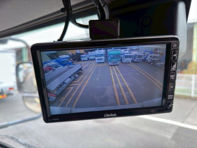 UDトラックスクオンアルミウイング大型（10t）[写真31]