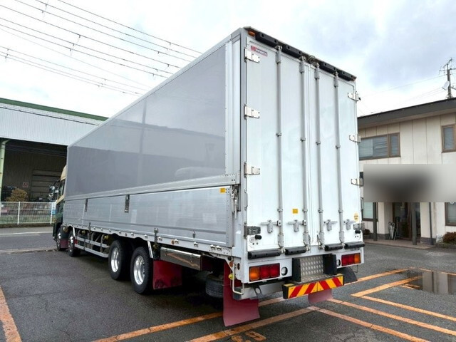 UDトラックスクオンアルミウイング大型（10t）[写真04]