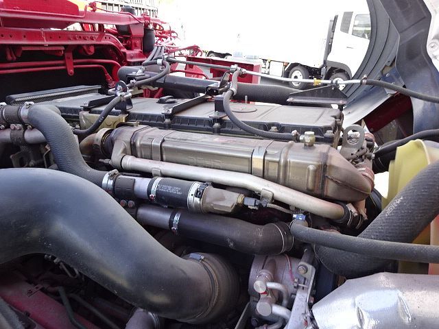 三菱ふそうスーパーグレートトレーラーヘッド（トラクターヘッド）大型（10t）[写真30]