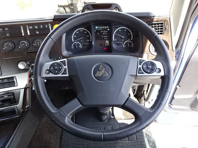 三菱ふそうスーパーグレートトレーラーヘッド（トラクターヘッド）大型（10t）[写真35]